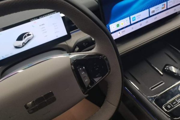 Geely Galaxy Galaxy 8 2025, 6500 км, за 21384 USD - фото 16