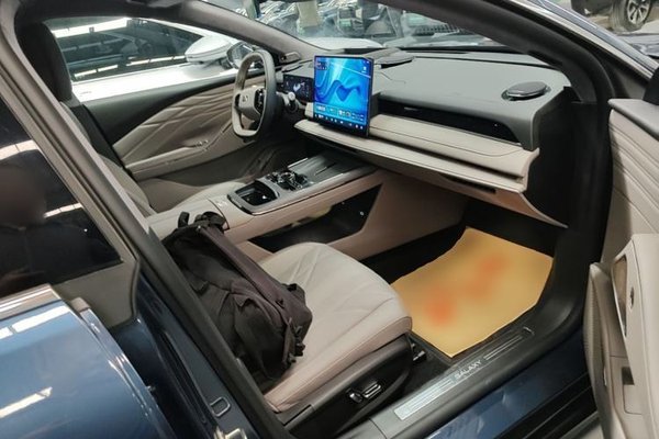 Geely Galaxy Galaxy 8 2025, 4100 км, за 21035 USD - фото 23