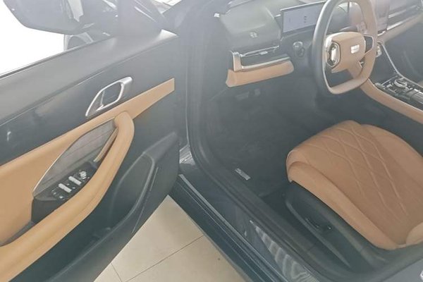 Geely Galaxy Galaxy A7 2025, 10200 км, за 15463 USD
