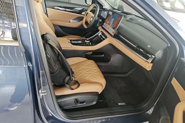 Geely Galaxy Galaxy A7 2025, 10200 км, за 15463 USD