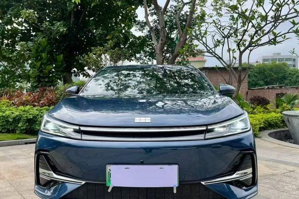Geely Galaxy Galaxy A7 2025, 5900 км, за 16204 USD