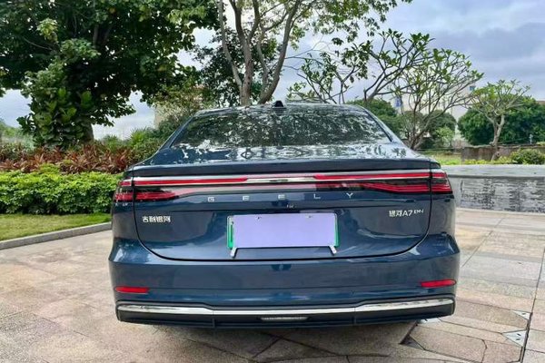 Geely Galaxy Galaxy A7 2025, 5900 км, за 16204 USD