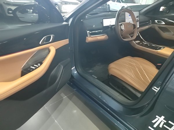 Geely Galaxy Galaxy A7 2025, 9900 км, за 17182 USD - фото 19