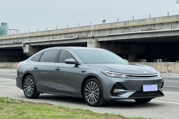 Geely Galaxy Galaxy A7 2025, 13000 км, за 15713 USD