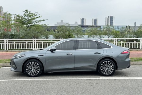 Geely Galaxy Galaxy A7 2025, 13000 км, за 15713 USD