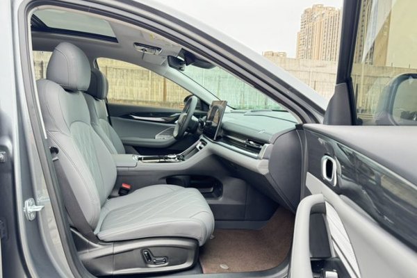 Geely Galaxy Galaxy A7 2025, 13000 км, за 15713 USD - фото 23