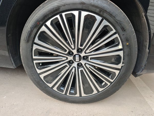 Geely Galaxy M9 2025, 800 км, за 34313 USD - фото 8