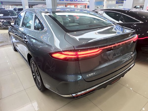 Geely Galaxy Galaxy Stellar 6 2026, 100 км, за 13596 USD