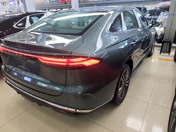 Geely Galaxy Galaxy Stellar 6 2026, 100 км, за 13596 USD - фото 6