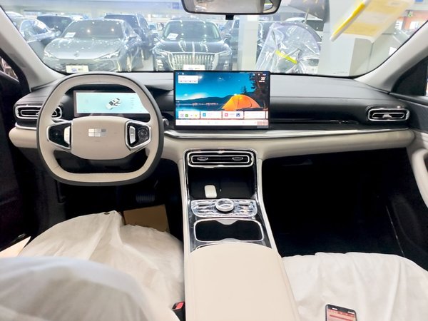 Geely Galaxy Galaxy Stellar 6 2026, 100 км, за 13596 USD - фото 13