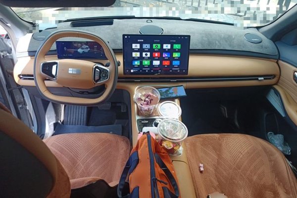 Geely Galaxy Galaxy Xingjian 7 EM-i 2025, 11100 км, за 13945 USD - фото 9