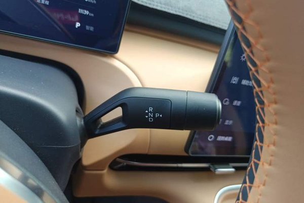 Geely Galaxy Galaxy Xingjian 7 EM-i 2025, 11100 км, за 13945 USD - фото 14