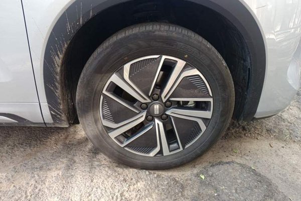 Geely Galaxy Galaxy Xingjian 7 EM-i 2025, 11100 км, за 13945 USD - фото 8