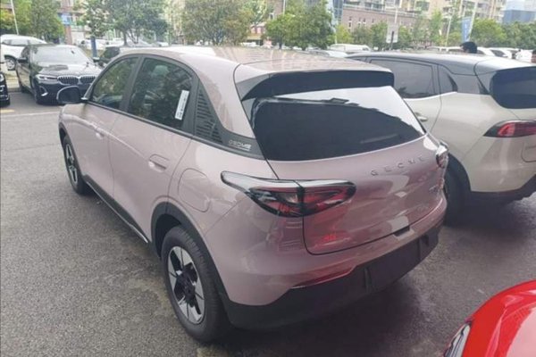 Geely Galaxy Geome 2025, 6100 км, за 11598 USD