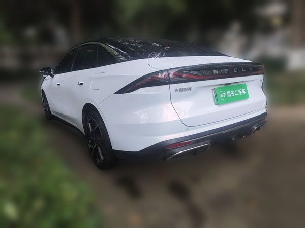 Geely Galaxy L6 2023, 45700 км, за 11827 USD