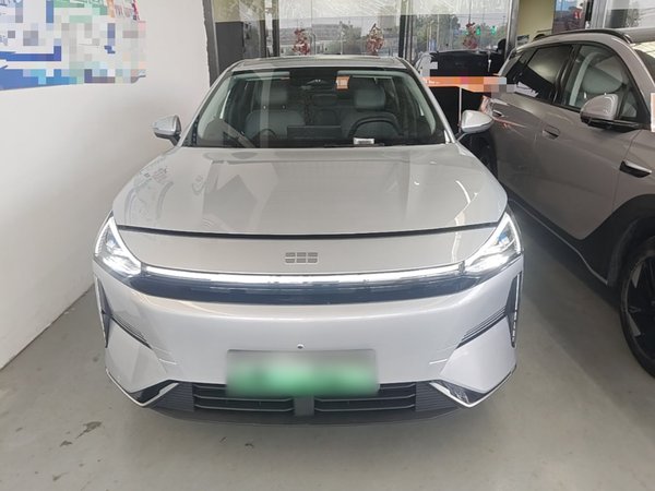 Geely Galaxy L6 2025, 14000 км, за 14190 USD