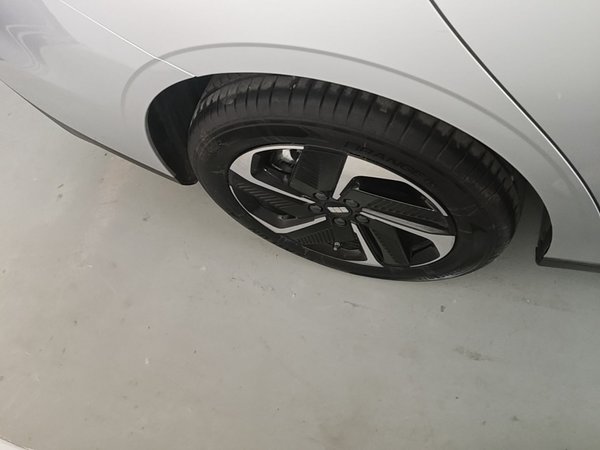 Geely Galaxy L6 2025, 14000 км, за 14190 USD - фото 10