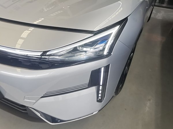 Geely Galaxy L6 2025, 14000 км, за 14190 USD - фото 9