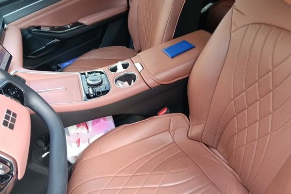 Geely Galaxy L6 2025, 10300 км, за 10626 USD - фото 15