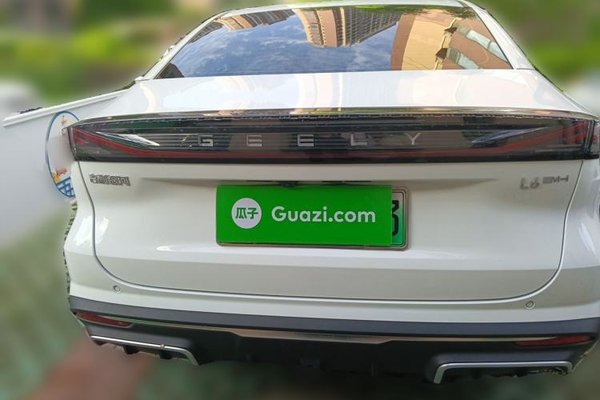 Geely Galaxy L6 2025, 10300 км, за 10626 USD