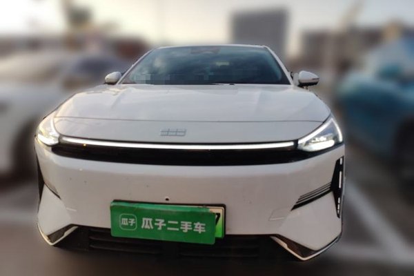 Geely Galaxy L6 2025, 11100 км, за 12969 USD