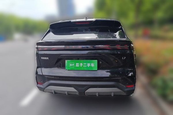Geely Galaxy L7 2023, 10600 км, за 13781 USD