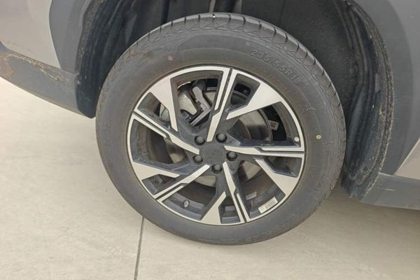 Geely Galaxy L7 2024, 7600 км, за 11968 USD - фото 11