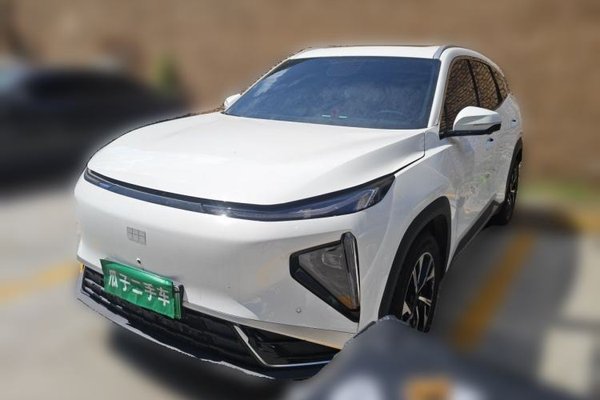 Geely Galaxy L7 · 2025 год