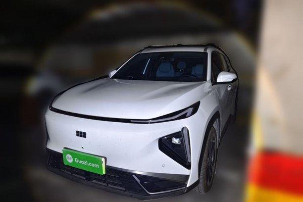 Geely Galaxy L7 · 2025 год