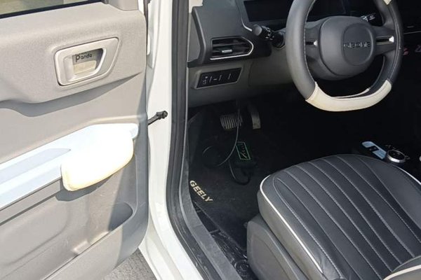 Geely Galaxy Panda 2023, 32200 км, за 5931 USD - фото 19