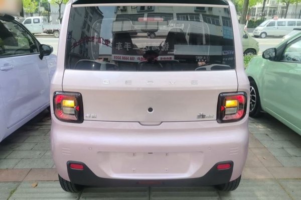 Geely Galaxy Panda 2024, 16200 км, за 5771 USD