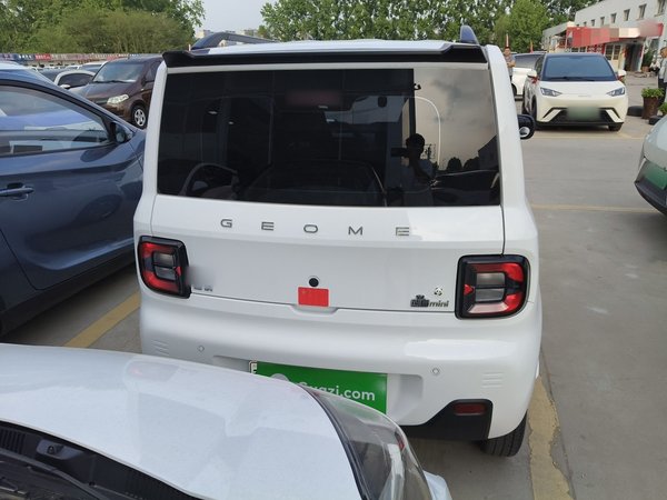 Geely Galaxy Panda 2024, 15500 км, за 6188 USD