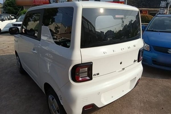 Geely Galaxy Panda 2024, 19800 км, за 6038 USD
