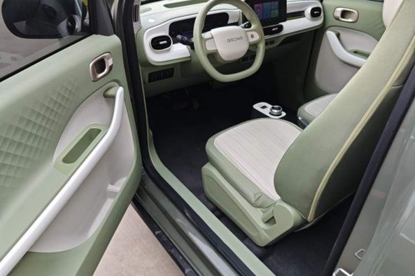 Geely Galaxy Panda 2025, 18000 км, за 6433 USD - фото 23
