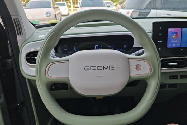 Geely Galaxy Panda 2025, 18000 км, за 6433 USD - фото 18