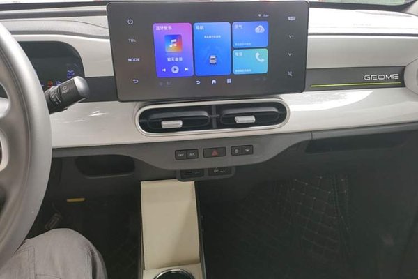 Geely Galaxy Panda 2025, 20400 км, за 6527 USD - фото 16