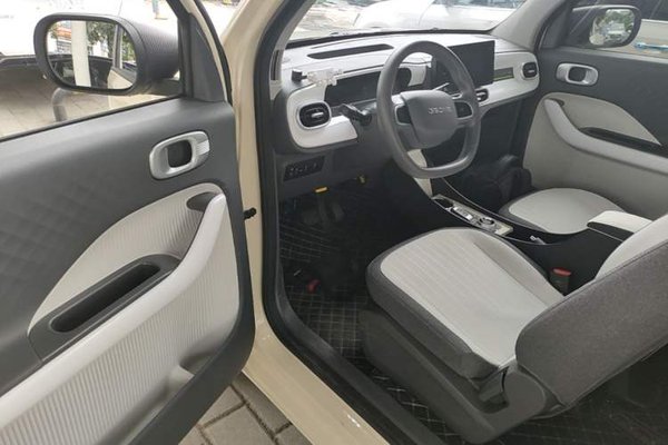 Geely Galaxy Panda 2025, 20400 км, за 6527 USD - фото 19