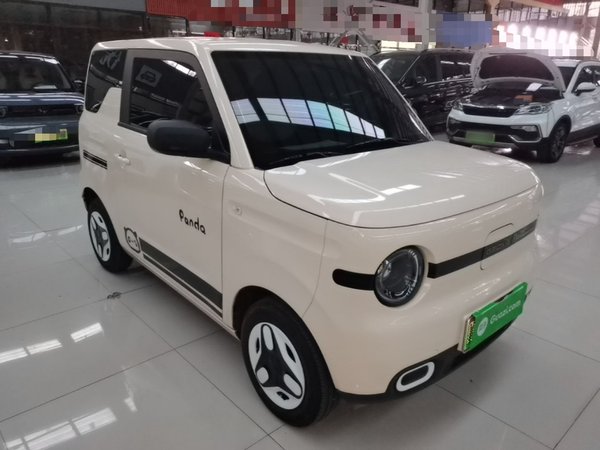 Geely Galaxy Panda 2025, 3900 км, за 7338 USD