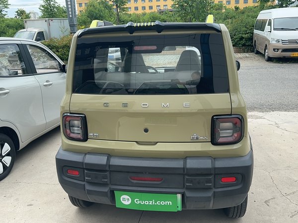 Geely Galaxy Panda 2025, 4800 км, за 6769 USD