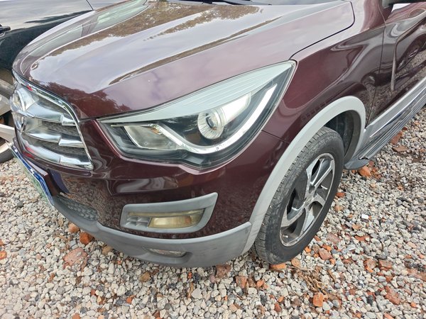 Haima S5 2016 1.6L Manual Smart Luxury Tech Edition, 2016 года