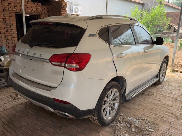 Haval H2 2017, 74100 км, за 4687 USD