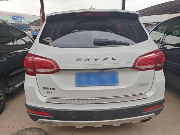 Haval H6 2015, 125600 км, за 4825 USD