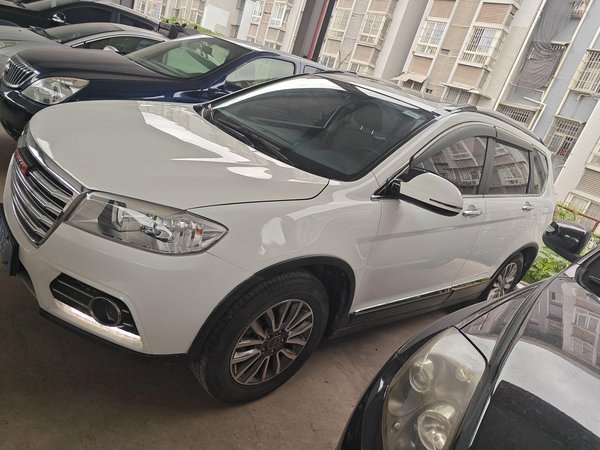 Haval H6 2015, 125600 км, за 4825 USD