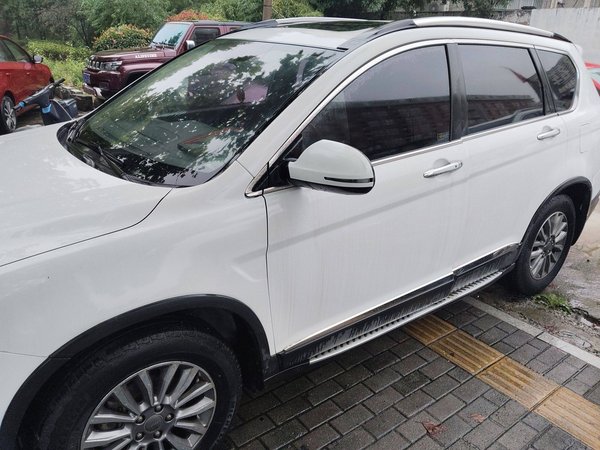 Haval H6 2015, 161700 км, за 4637 USD