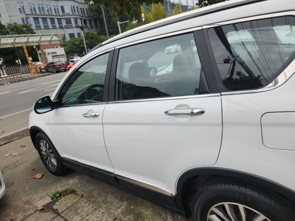 Haval H6 2015, 82899 км, за 4683 USD