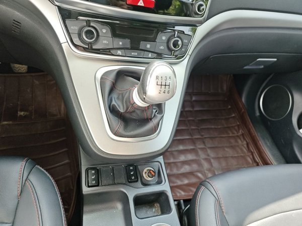 Haval H6 2017, 61800 км, за 5604 USD