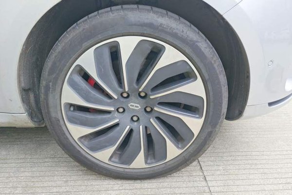 Hima AITO M5 2022, 111500 км, за 15700 USD