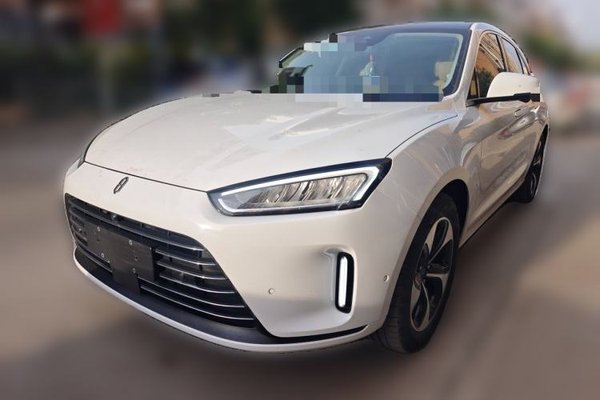 Hima AITO M5 · 2022 год
