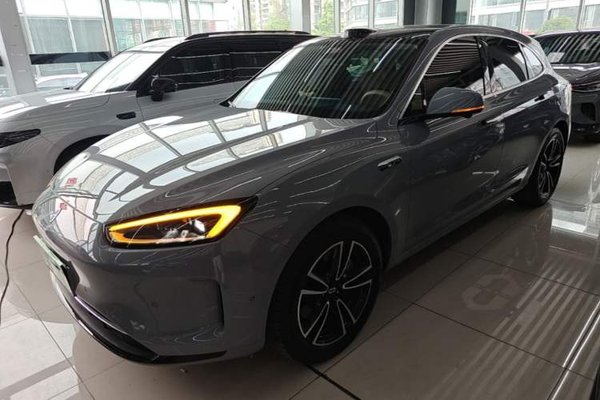 Hima AITO M5 · 2024 год