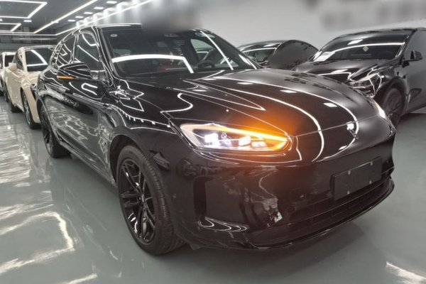 Hima AITO M5 2025, 7000 км, за 29451 USD